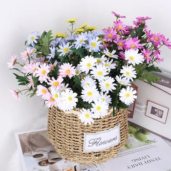 Hot-selling Faux Daisies Rural Style Family Wedding Decorations with a Handful of Faux Wild Chrysanthemums
