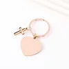 Llavero de colza con forma de corazón en oro rosa