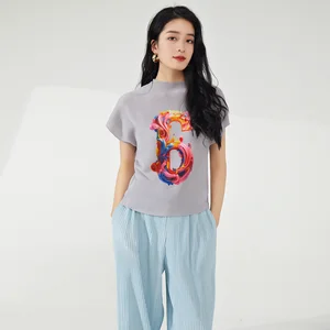 High Quality Women's Summer T-Shirt Fashionable Casual Style Breathable Sustainable Pleated Design Loose Elastic Printed Top