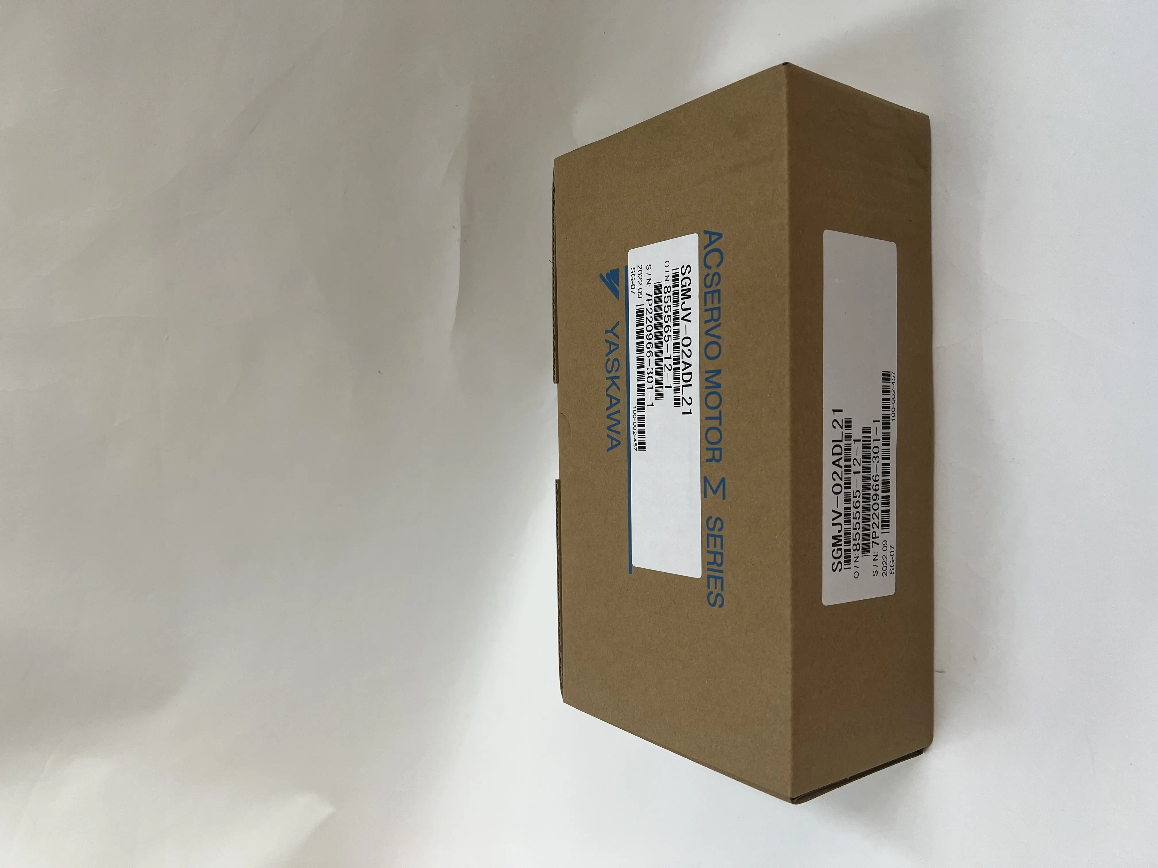 Yaskawa AC Servo Motor SGMJV-02ADL21 Yaskawa AC Servo Motor SGMJV-02ADL21