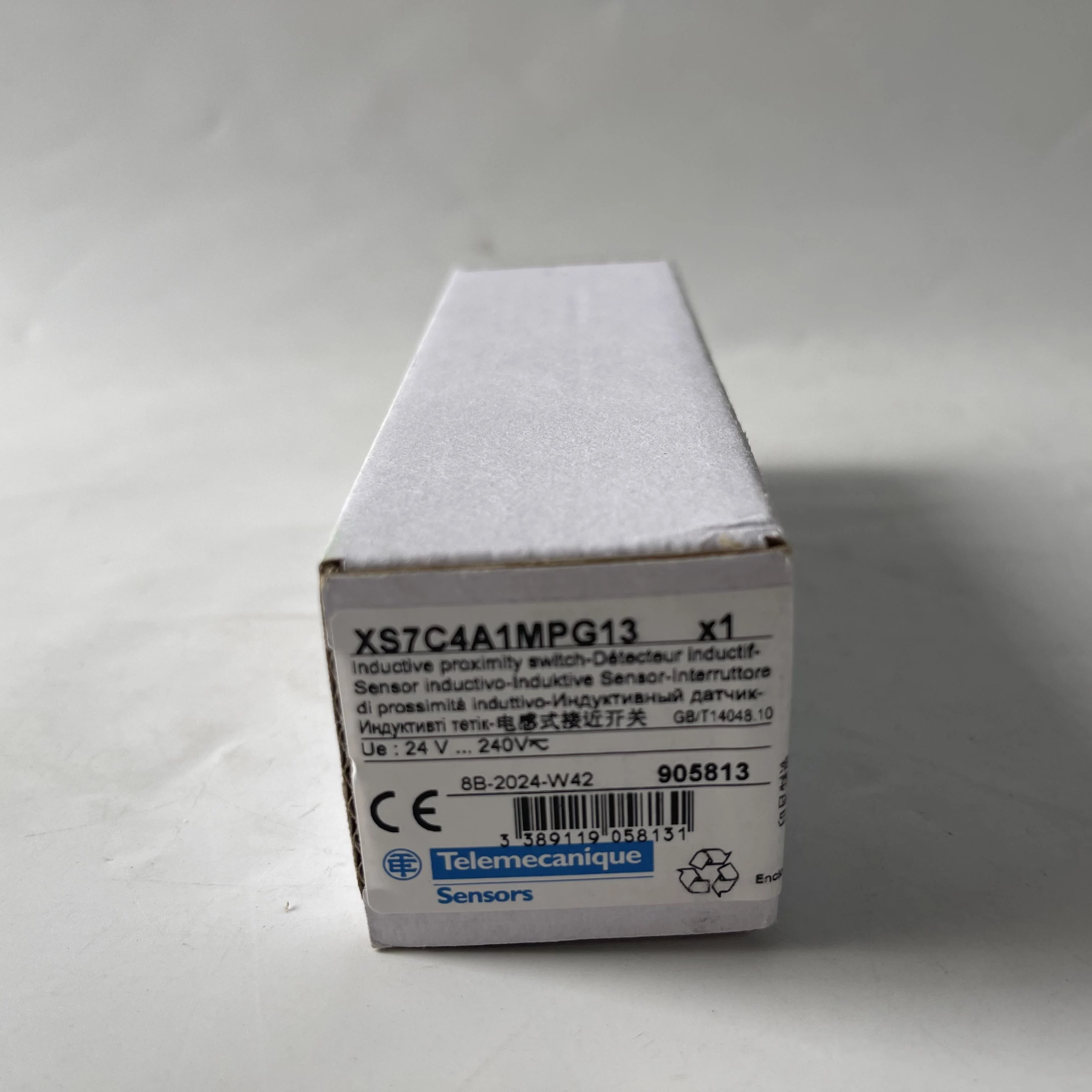 Telemecanique Schneider Inductive Proximity Switch XS7C4A1MPG13