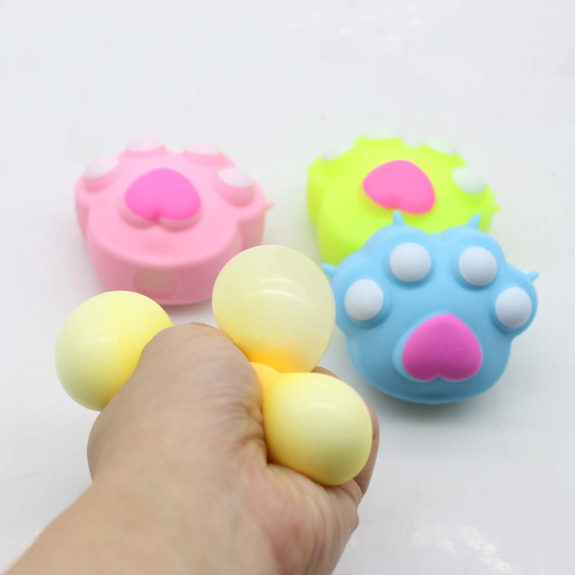 Set De 4 Jouets Anti-Stress Patte De Chat En Silicone - Squishy Moelleux Et Élastique - Idéal Pour Soulager L'Anxiété Et La Tension - Cadeau Mignon Pour Amoureux Des Chats