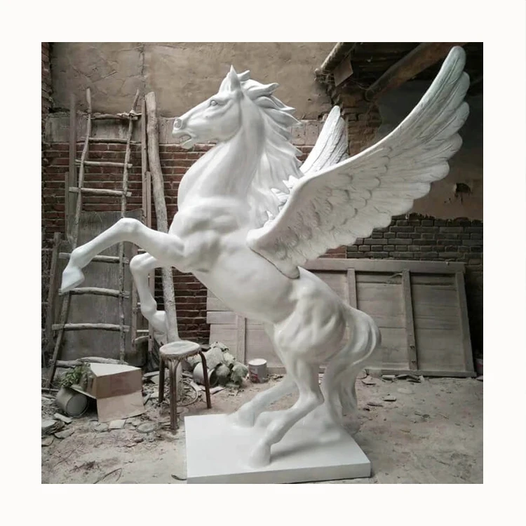 2 Statuettes Chevaux Ailés En Bois Sculpté - Fabrication Française