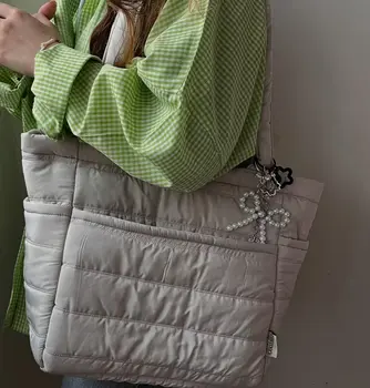 Large-Capacity Women's Custom-Quilted Multi-Pocket Tote Bag with Pearl Pendant Versatile and Stylish