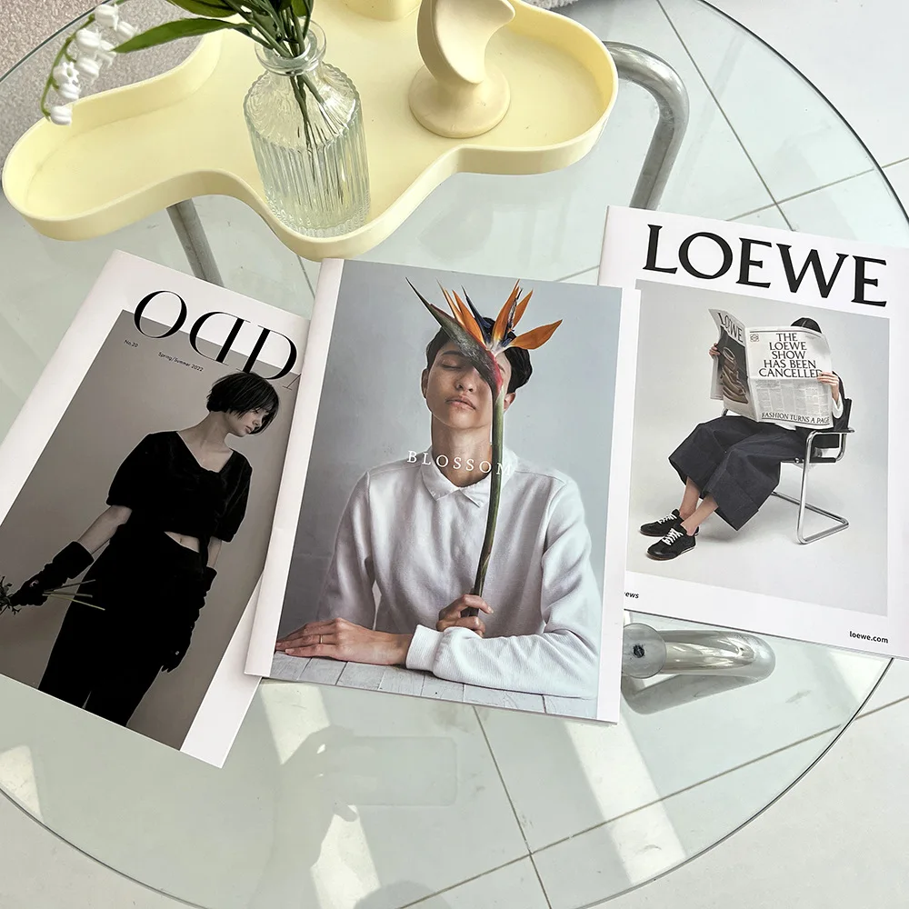 INS Style Desktop Photography Background Paper Photo Props Photography Background Model Posing Decoration Magazine