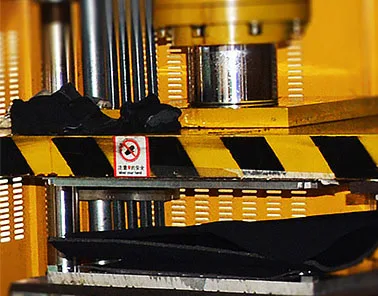 YF Anti Riot Helmet Tactical Helmets Durable Security Protection Gear with Fog-proof Scratch-proof Visor Secure Protector Lightweight ABS Helmet