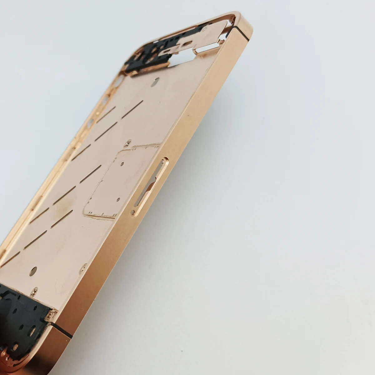 Luxury Gold Plated Middle Frame for Iphone 4S - Durable & Stylish
