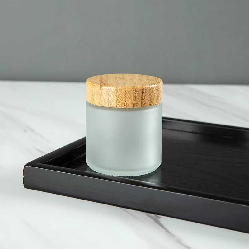 Frost Customized Logo Printed 250ml Boston Round Shampoo Dispenser Bath Salt Container Skincare Cream Glass Jar with Bamboo Lid