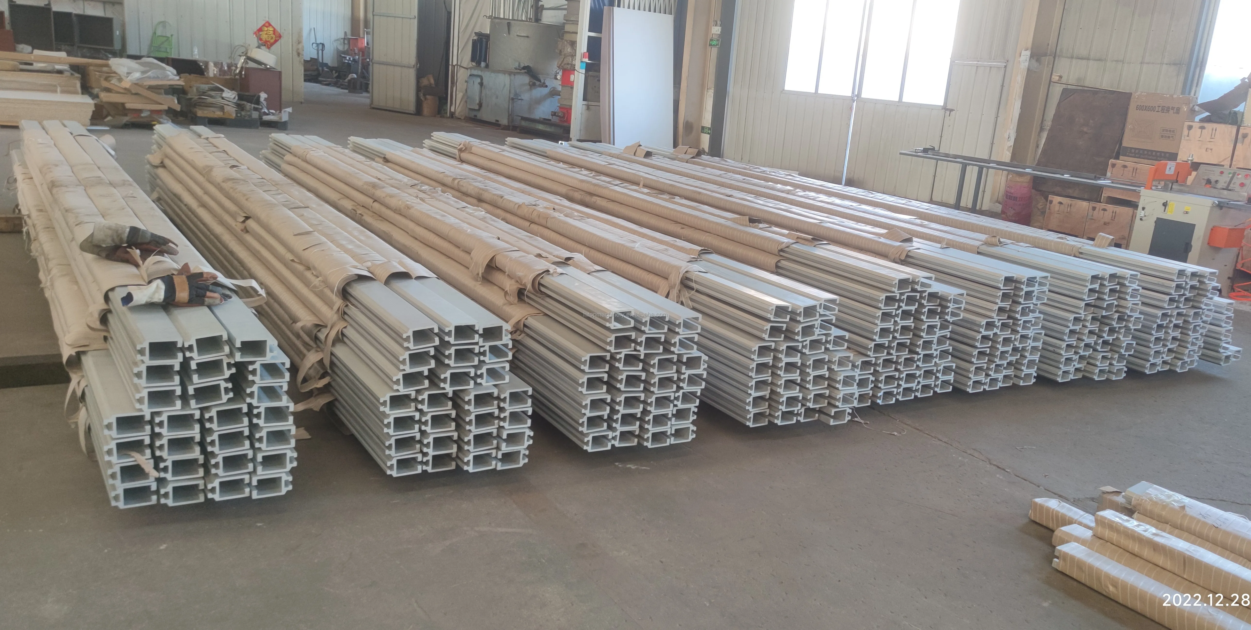 Facade Mounted Monorail Bmu System For Window Cleaning Facade Access