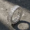 Argento S925 con intarsio in Moissanite completa, placcato oro bianco.