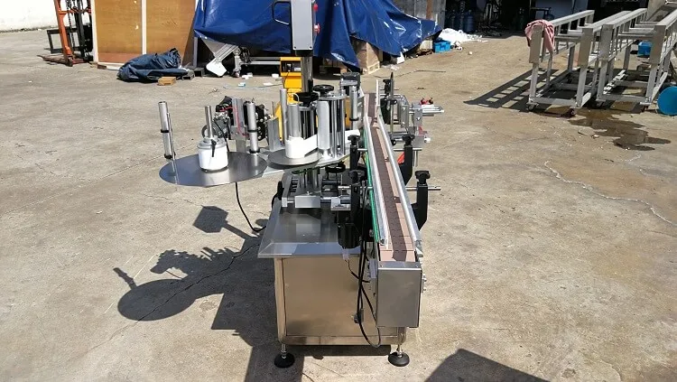 PVC Stretch Automatic Water Bottle Sleeving Labeling Machine for Aerosol Cans