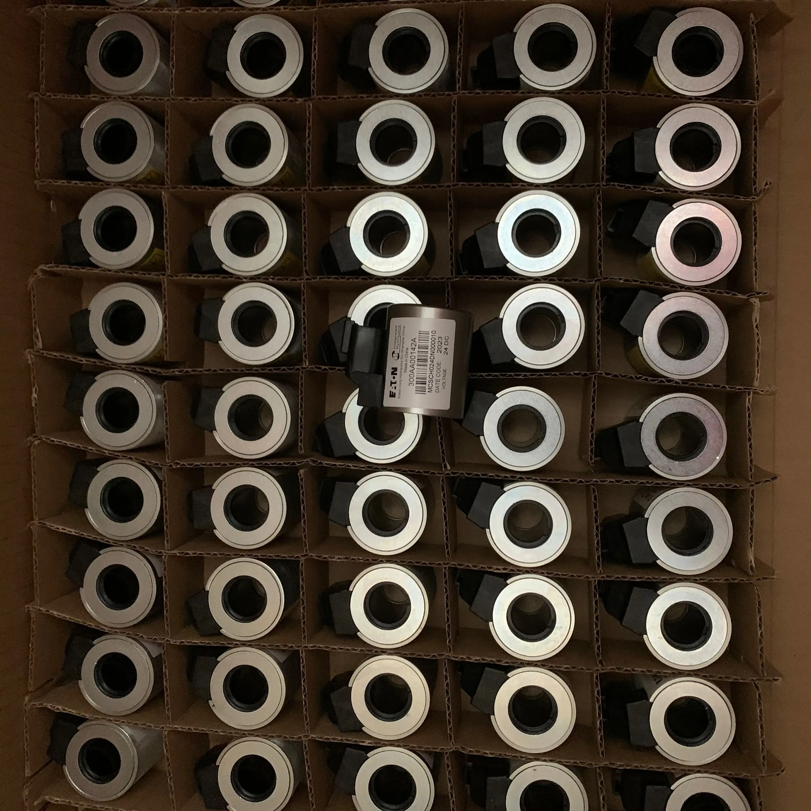300AA00142A MCSCH024DN000010 Coil for Solenoid Valve DAN FOSS EATON VICKERS IH Original made in USA origin