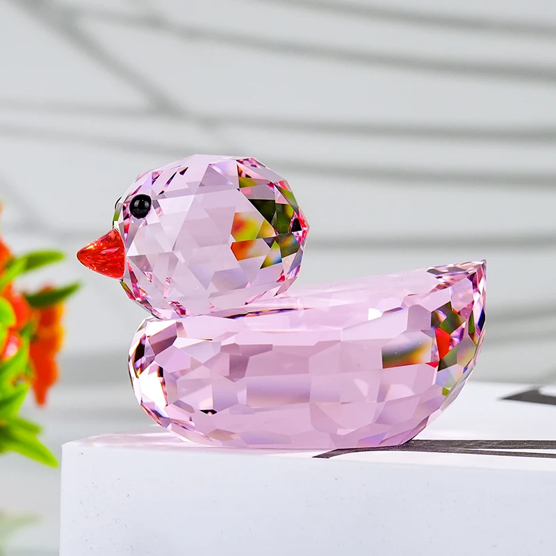 Cute Little Yellow Duck K9 Crystal Decoration Polished Glass Cube with Etched Design Wedding Return Gifts for Home Decor manufacture