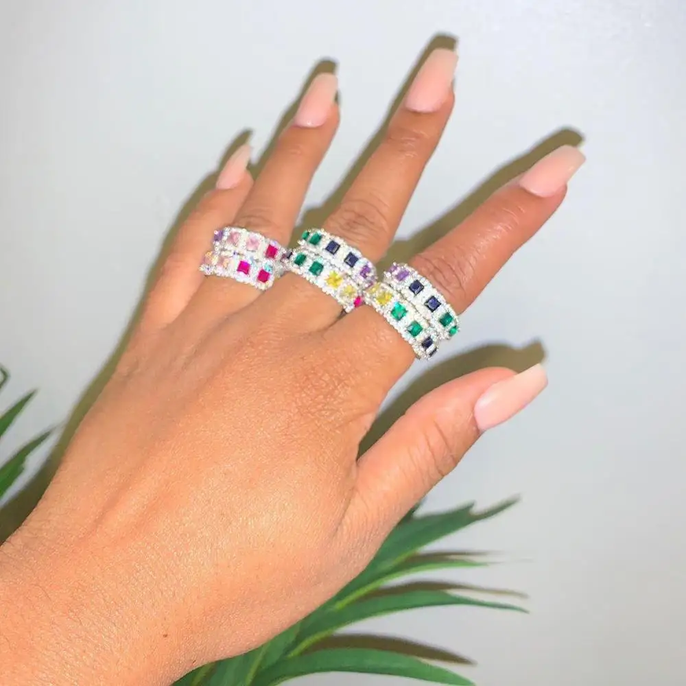 Finalmente Venta de lujo pila plata Arco Iris CZ anillo de