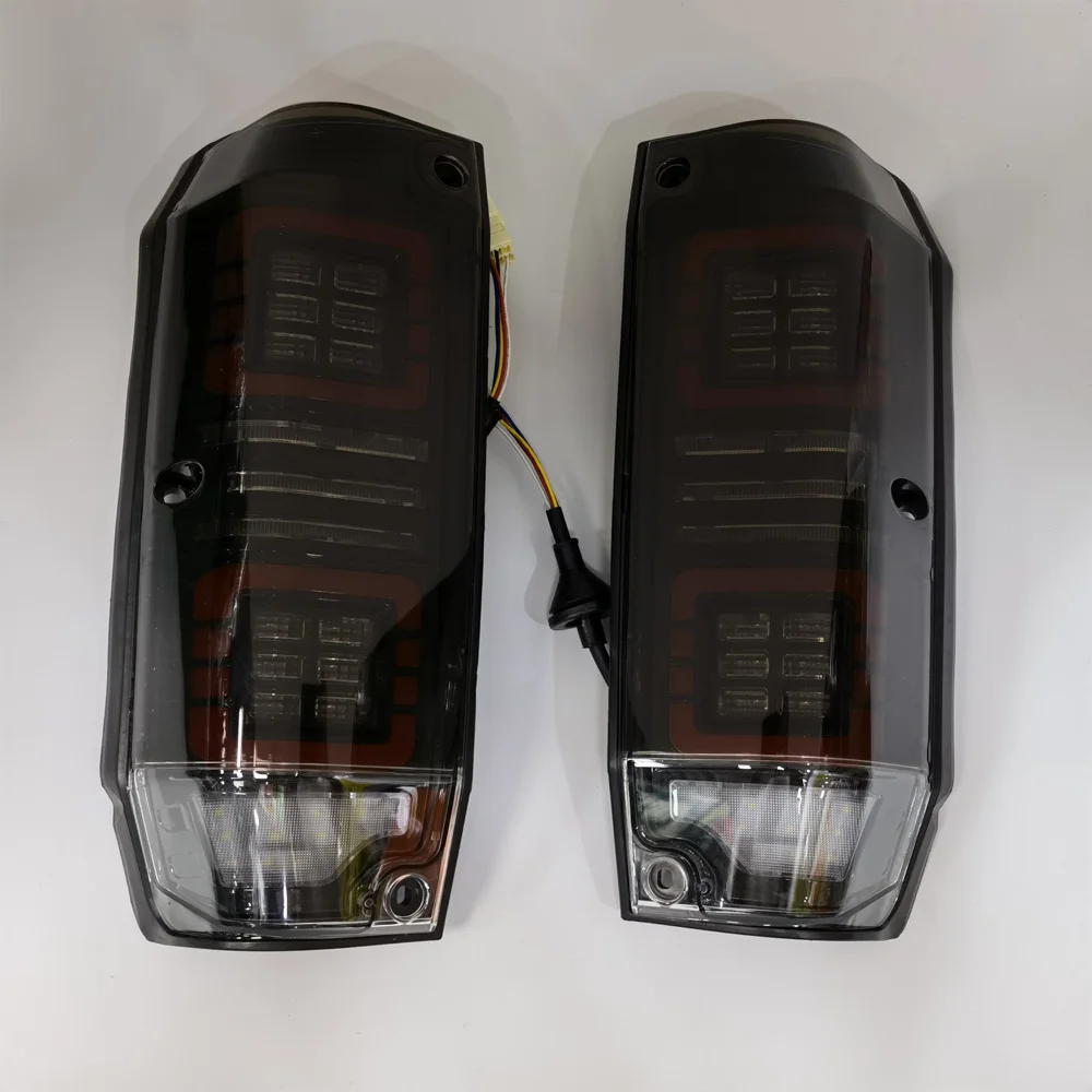 Par De Marcos Para Faros Delanteros | Fits Toyota Hilux Pickup 1984-88 | SH-105-LR