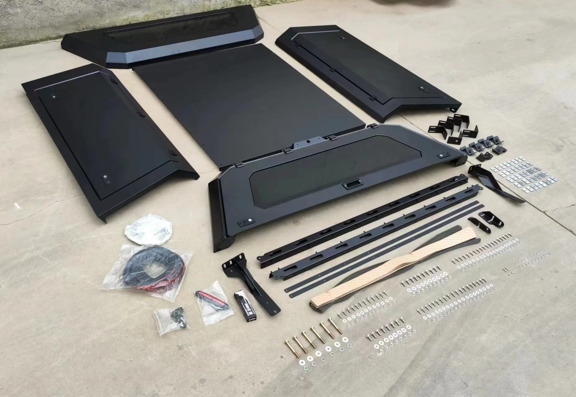 Lightweight Aluminium Hardtop Topper Camper Truck Canopy For Toyota