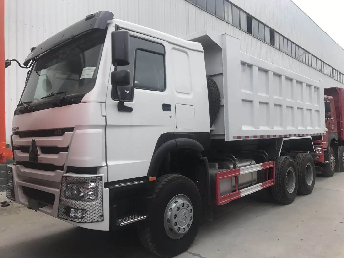 HOWO Good Sale ZZ3257N3647A Dump Truck  in Bangladesh