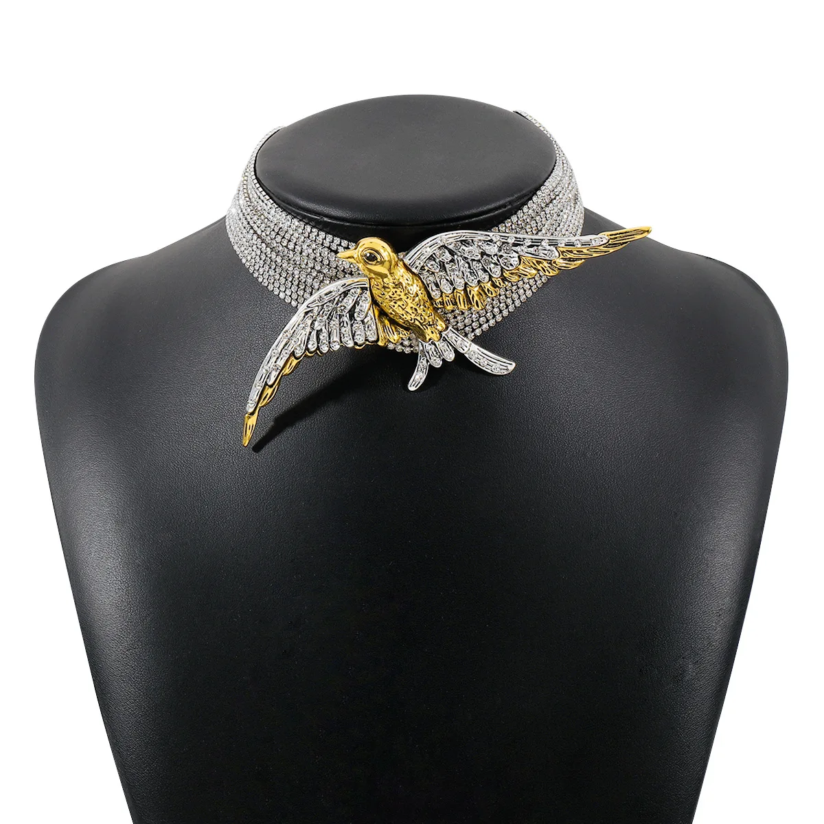 New Trend Women's Flying Birds Pendant Choker Necklace Multilayer