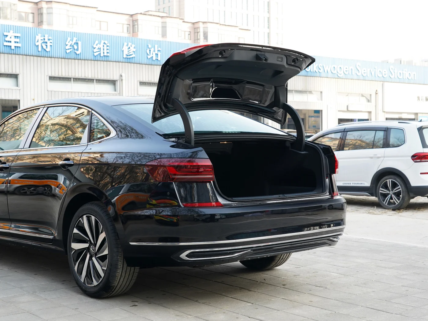 Volkswagen passat 330 tsi luxury. Passat 330tsi. 330 TSI.