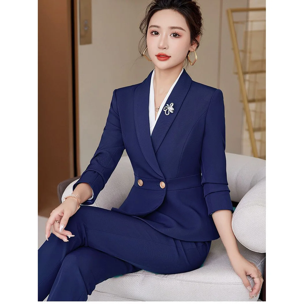 Moda Terno Mujer El Traje De Lefties Que Las Estilistas Llevan A