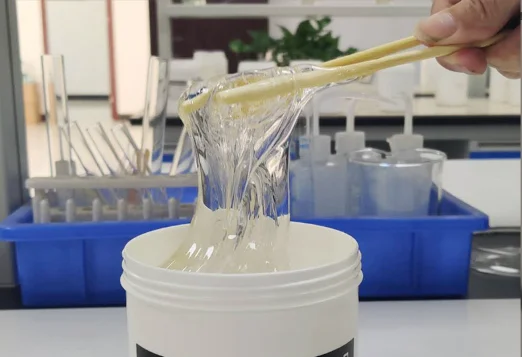 product-750-512.9310344827586 Liquid Polyisoprene Rubber LIR CAS 9003-31-0 Low Tg Reactive Tackifier Plasticizer for Adhesive Hot Melt Tire Sealant