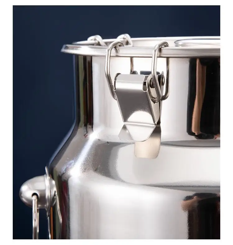 New Arrival Container with Buckle Dustproof Moisture-proof Stainless Steel sealed Pet Food Storage Container