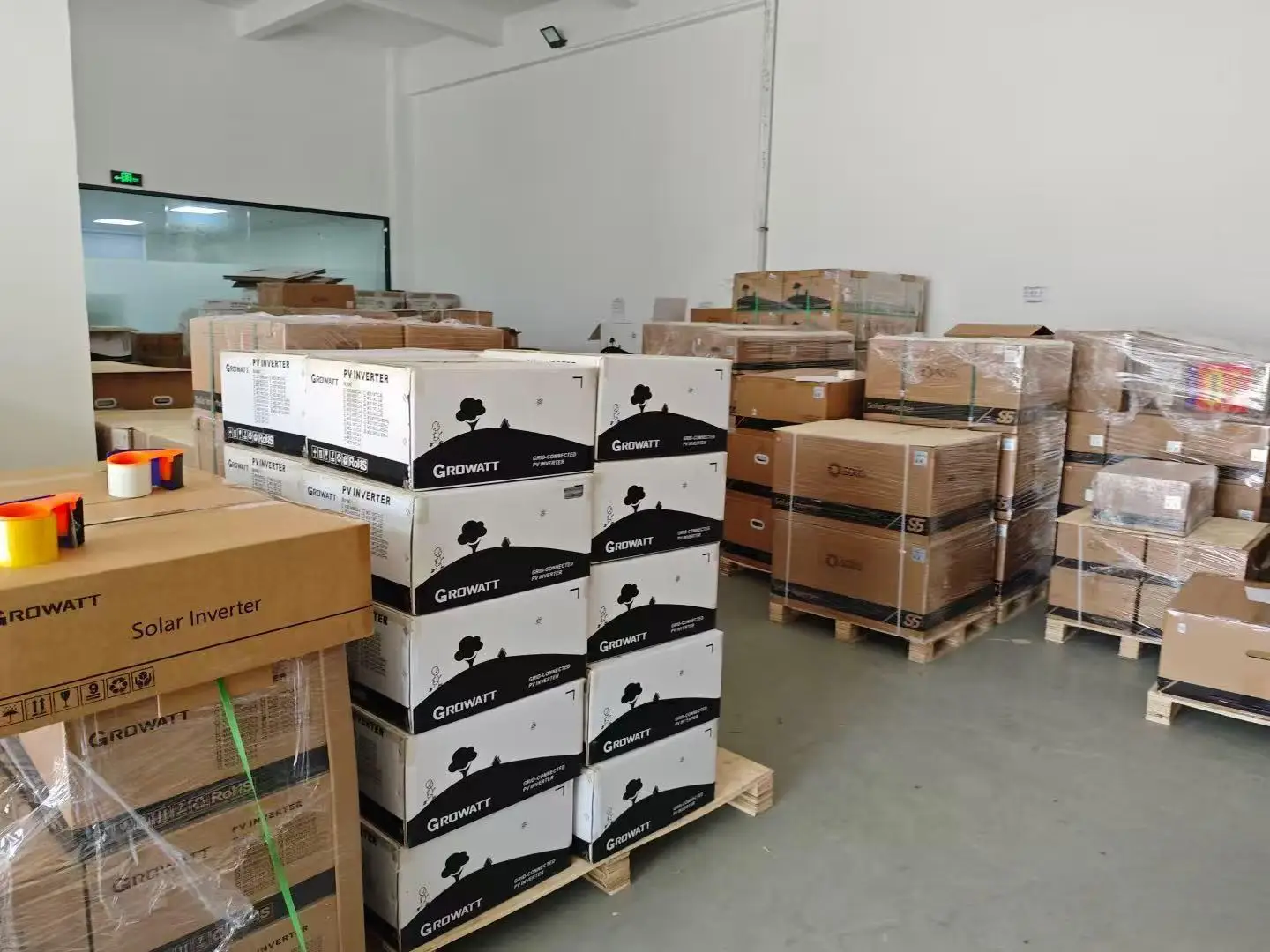 20k sg05lp3 eu sm2 three phase triple hybrid solar inverter 14 20kw low voltage battery ip65 protection-12