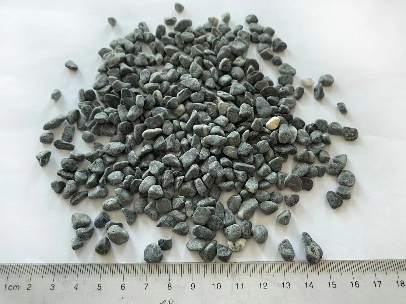 Dark Grey Natural Stone Pebble Pea Gravel for Construction