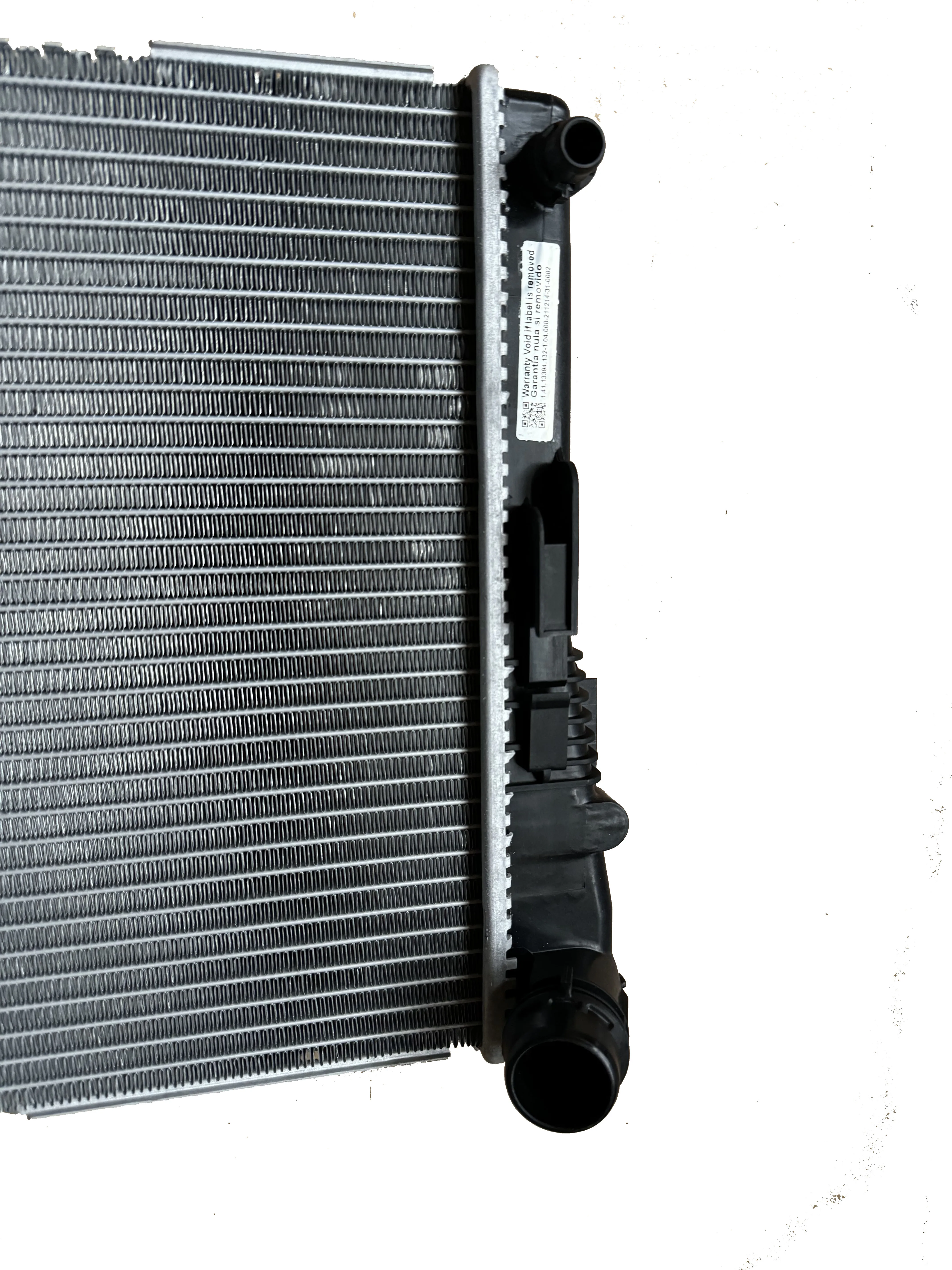17117618807 & 17118672104 BMW Radiators - Efficient Cooling