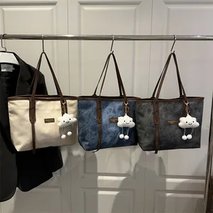 New Winter Large Capacity Underarm Shoulder Bag Beautiful Pendant Casual Texte Women's Bag