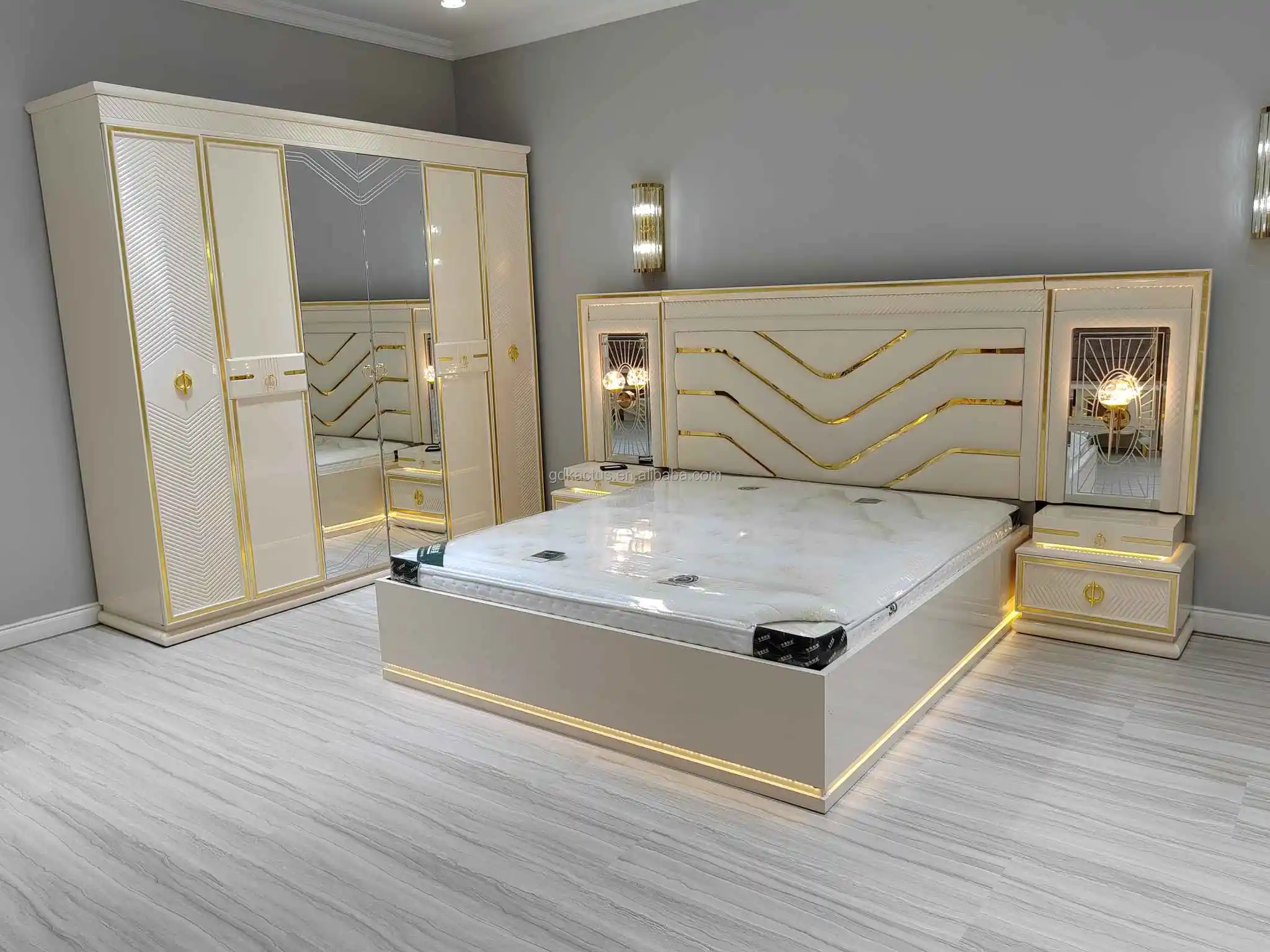 High Glossy White Finished Mdf Bedroom Sets 5pcs Upholstered White ...