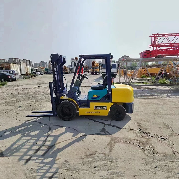 中古コマツFD30 FD50 FD25フォークリフト 3t 5t ディーゼル燃料 コマツ