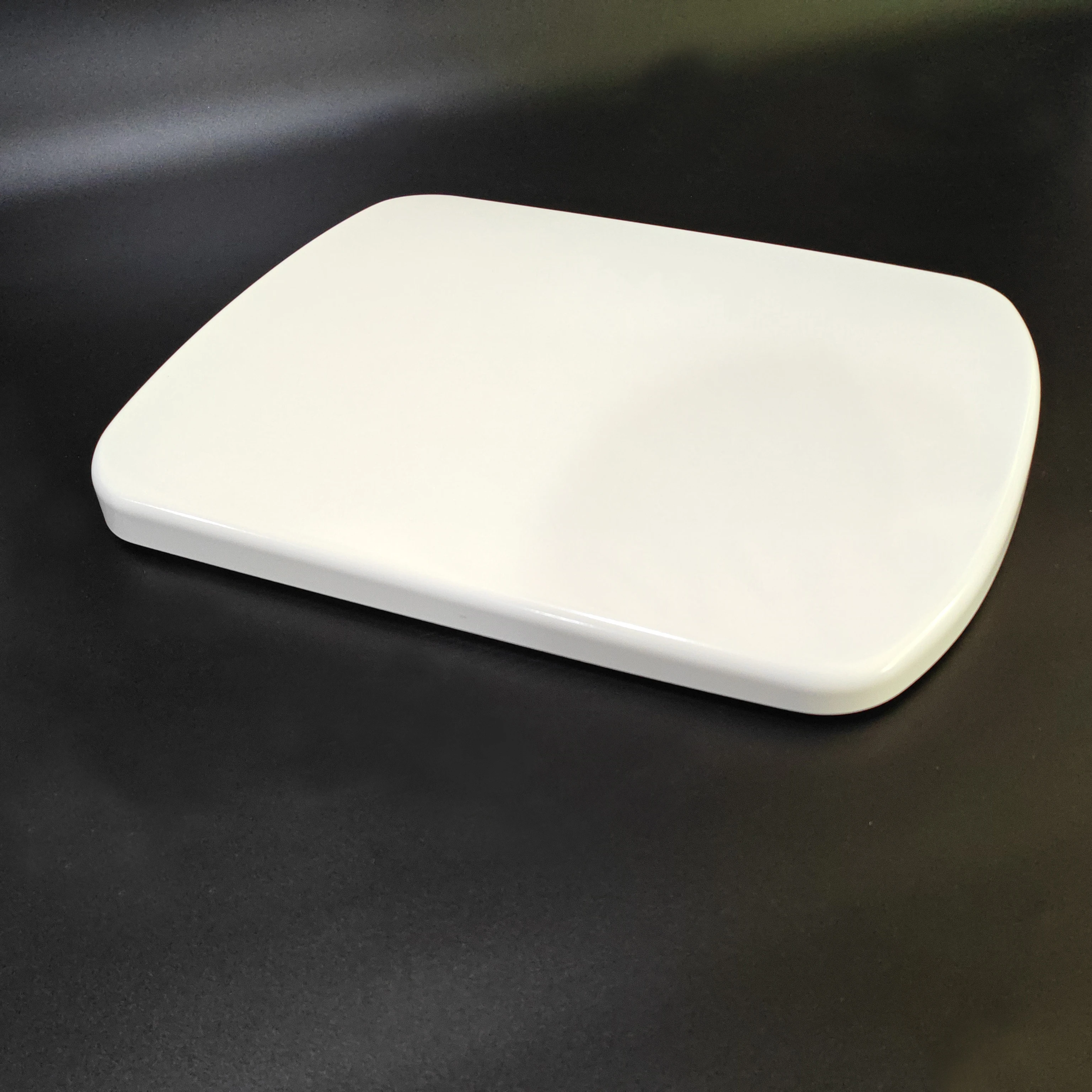 BSCI Factory European Standard Square Shape Wrap Over Style Soft Close Toilet Seat for Geberit