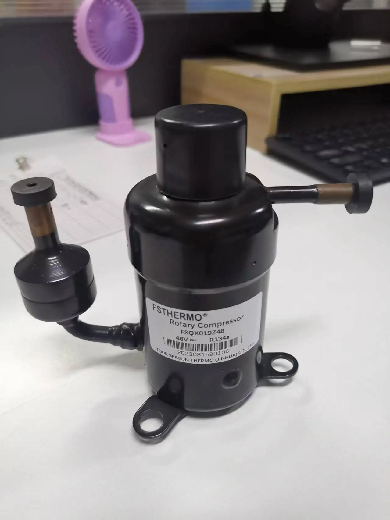 FSThemo Vertical Type  12v 24cv 48v  Dc air Conditioner Cooling Cold Micro Tiny Rotary Refrigerator Compressor With Control PCB