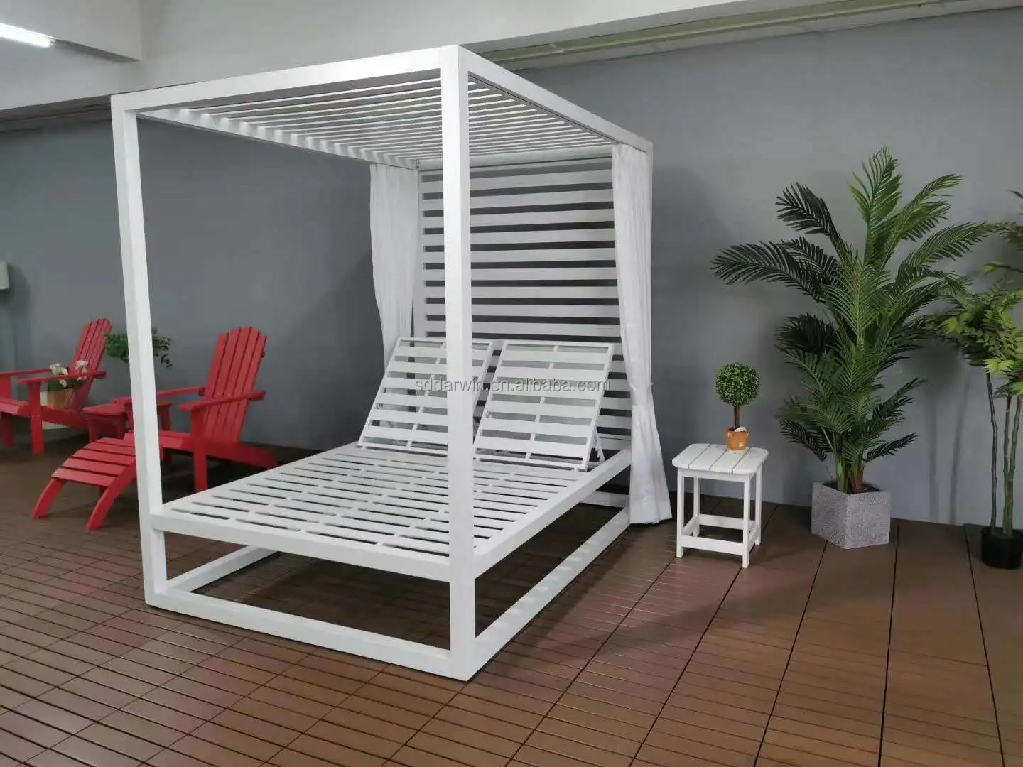 Aluminium Metal Gazebo Sun Loungers and Cana Cabana Daybed with Cushion for Beach and Hotel Use for Pool and Garden Furniture