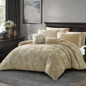 Factory 8pcs King Size Thick Wholesale Jacquard Comforter Set