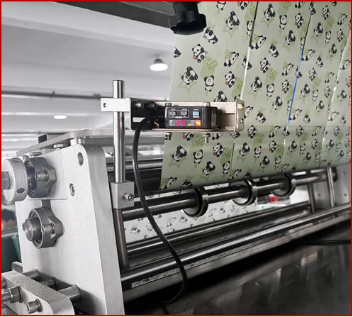 product hy three sided sealed warm hand egg packaging machine355-7