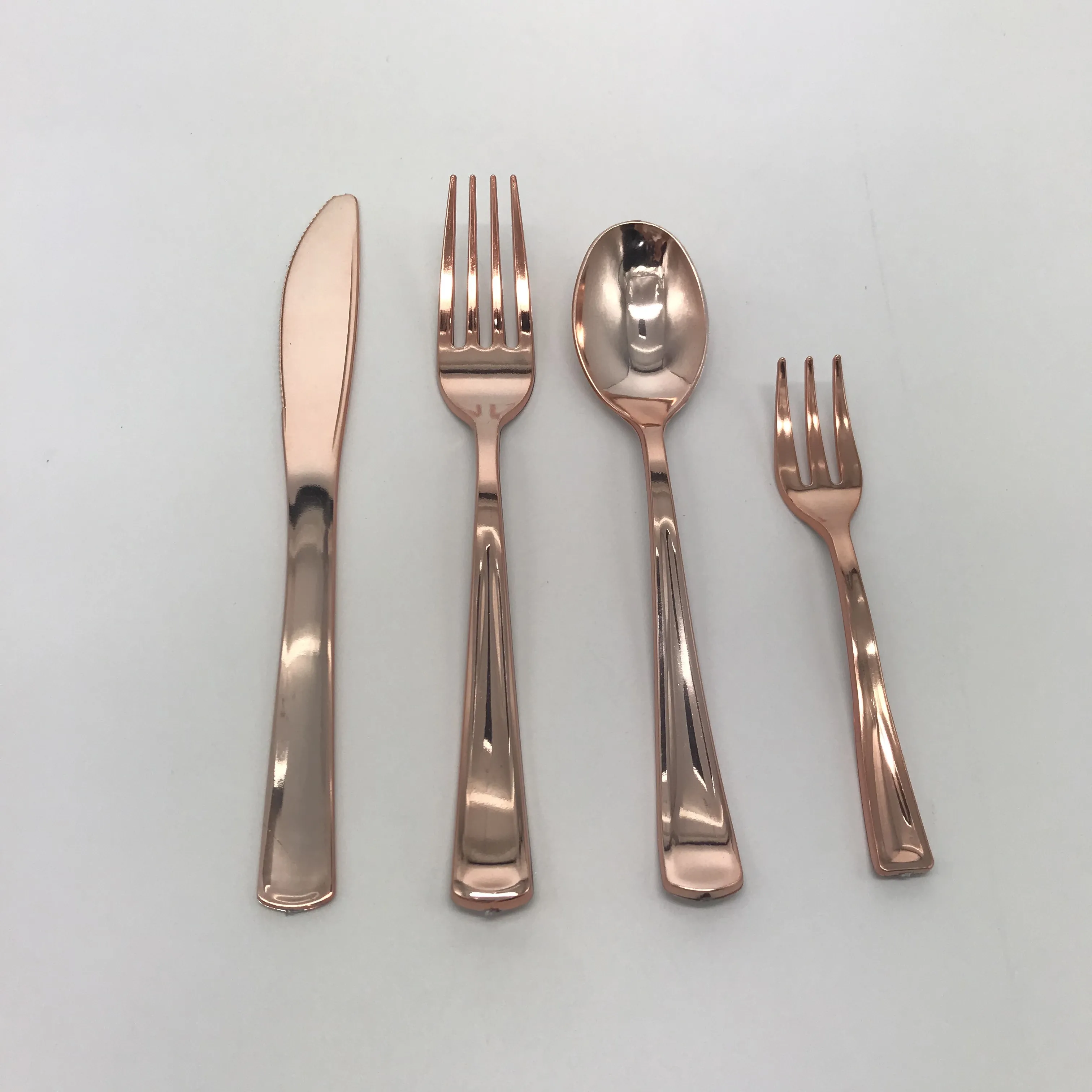 300 Pieces Rose Gold Plastic Silverware for Party and Wedding