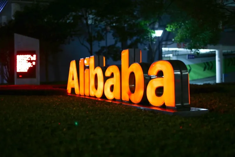 Alibaba vs AliExpress: What's the Difference (2022)