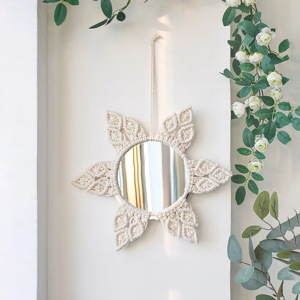 Specchio Decorativo Da Parete Sunburst 76 Cm – Realizzato A Mano, Metallico Con Piume Colorate