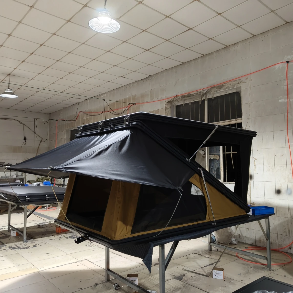 Remaco Best Hard Shell Double Rooftop Tents RTT Low Budget Biggest Camper Roof Top Tent