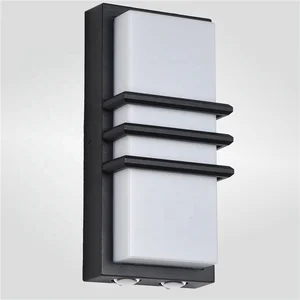 European Style Outdoor LED Wall Lamp Cold White IP65 Villa Lighting Waterproof Garden Fixtures for Porch Installation Outdoor