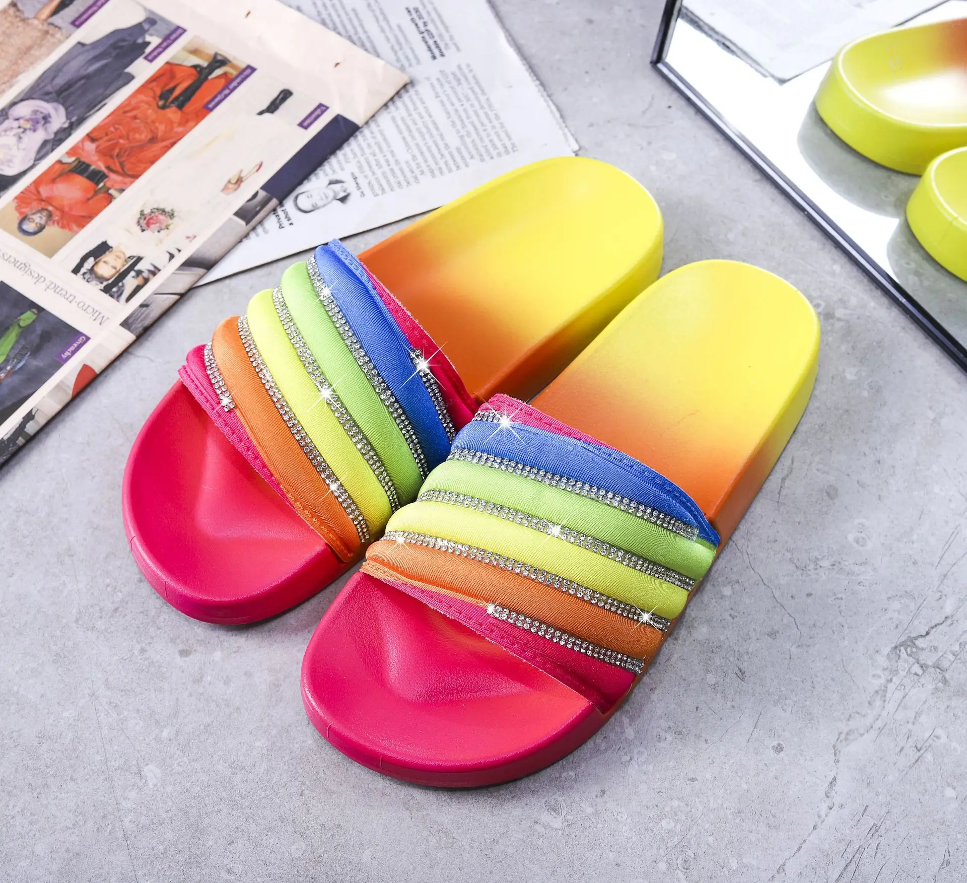 2022 Summer New Slides Slippers Women"e;s Shoes Rainbow Rhinestone Oblique Sandals Women"e;s Outdoor Bathroom Beach Slippers