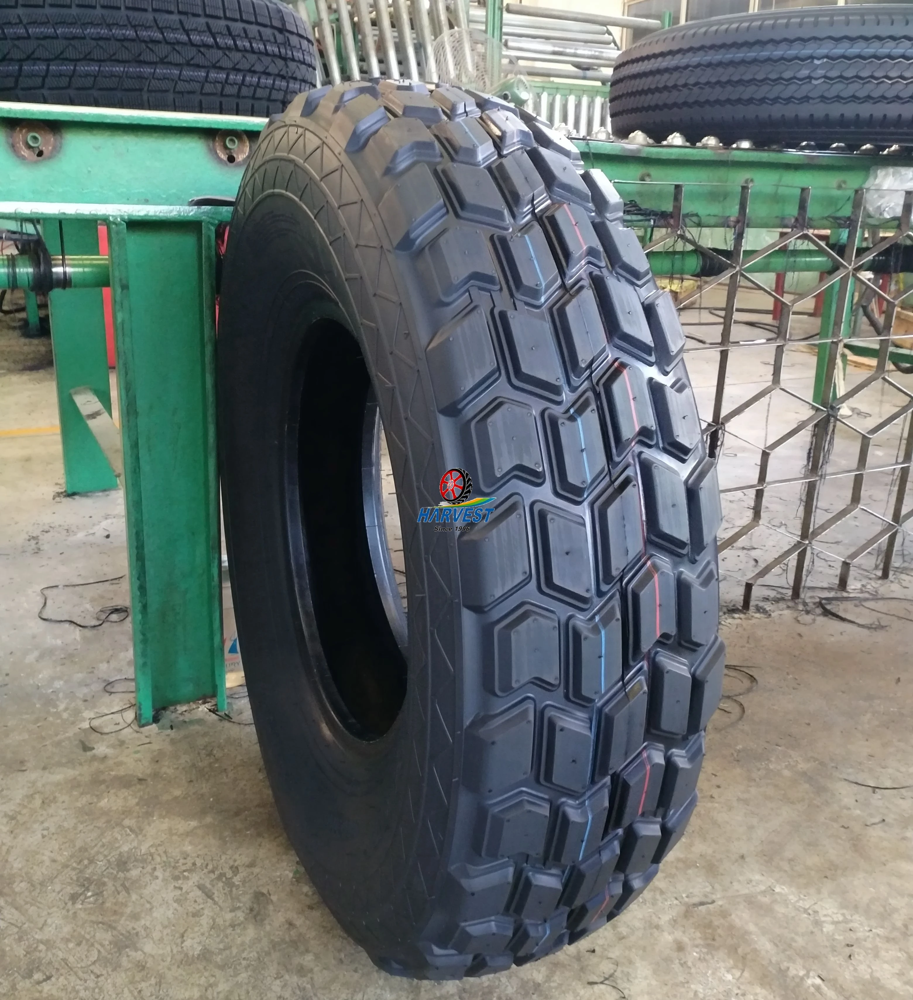 DUNLOP PATTERN SAND GRIP DESERT TYRE LIGHT TRUCK TYRE 7.50R16