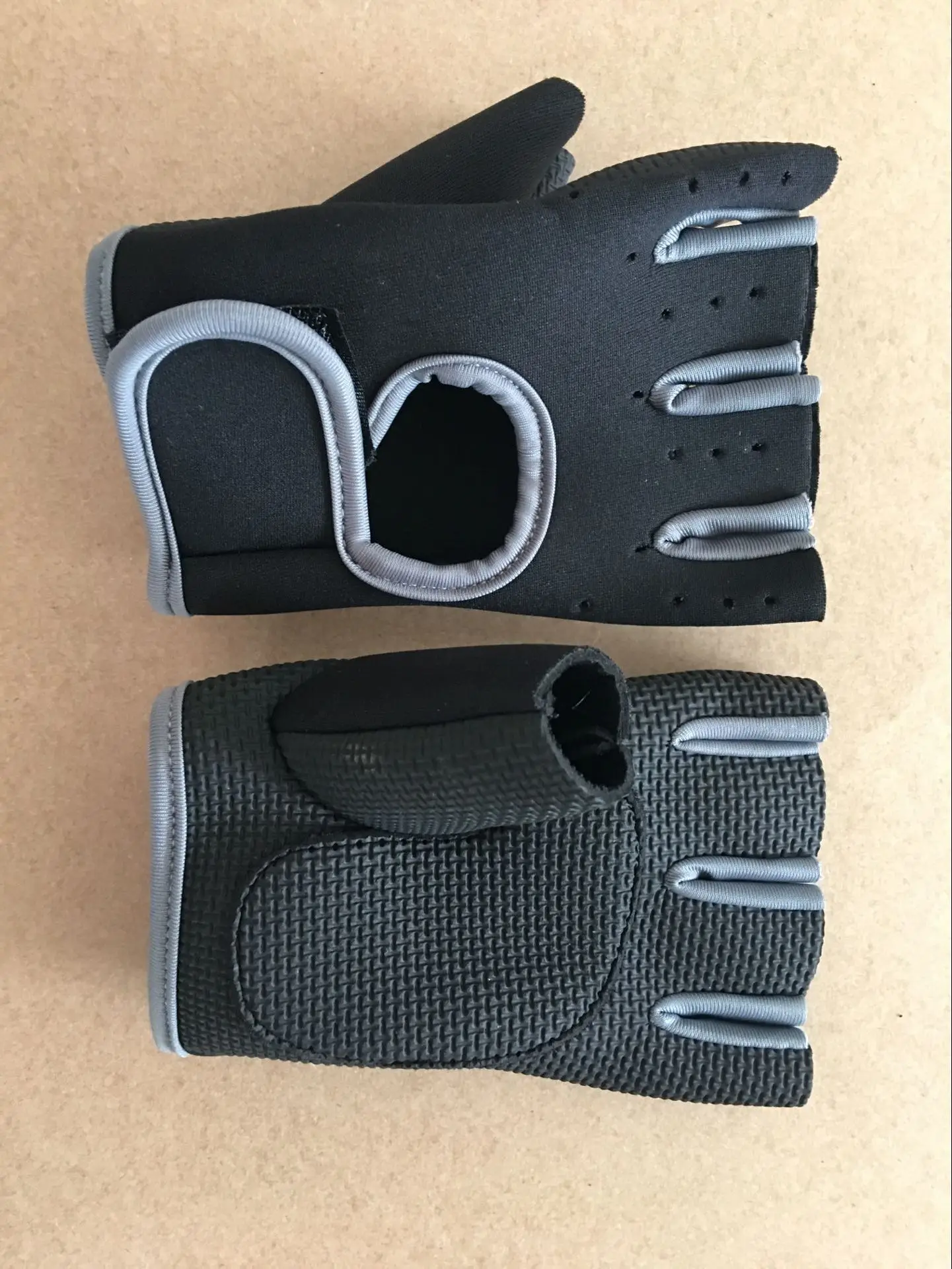 Body Building Gym Training Cycling Fitness Handschuhe Workout Gloves Weightlifting Half Finger Gloves