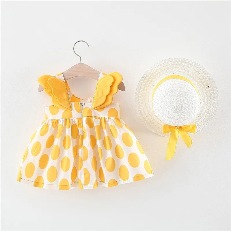 Summer new girls big dot wings princess dress send hat beach skirt