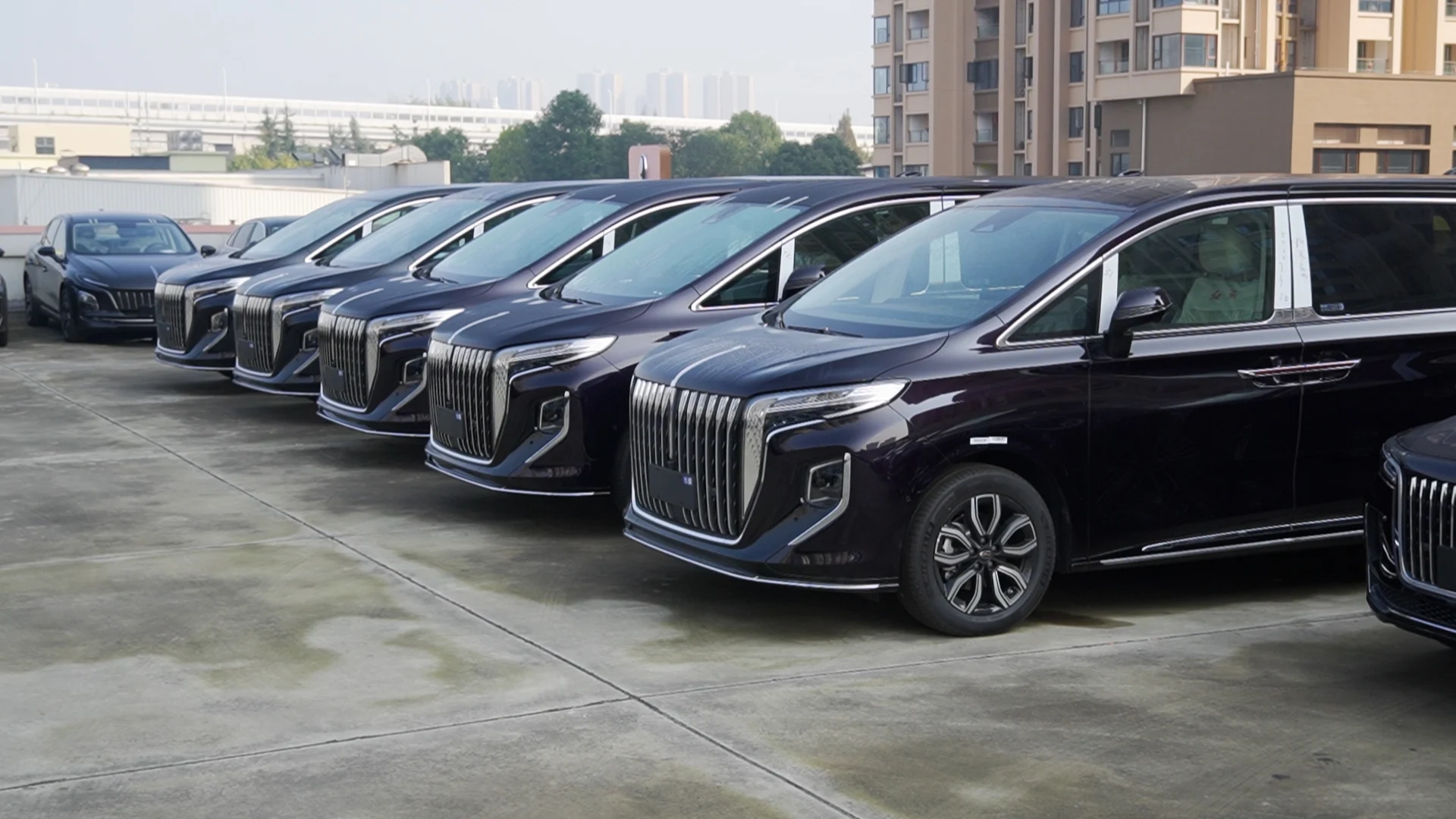 Hongqi РјРёРЅРёРІСЌРЅ hq9