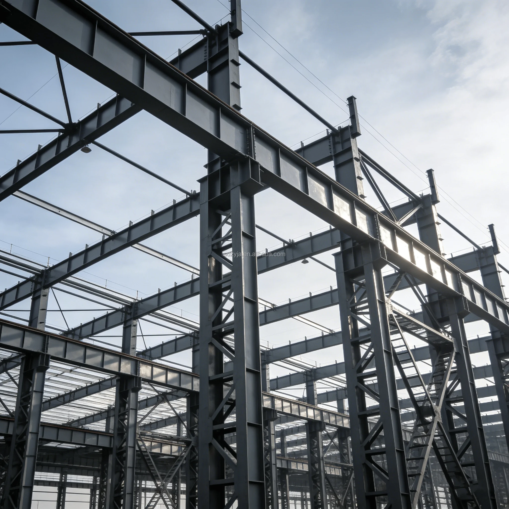 Tionscadal Réadúil Críochnaithe le Crainn Stáin Troma a bhfuil Inneall an Domhain in aghaidh aige le Seirbhísí Coiscthe agus Cuirteála de réir Chaighdeáin ASTM