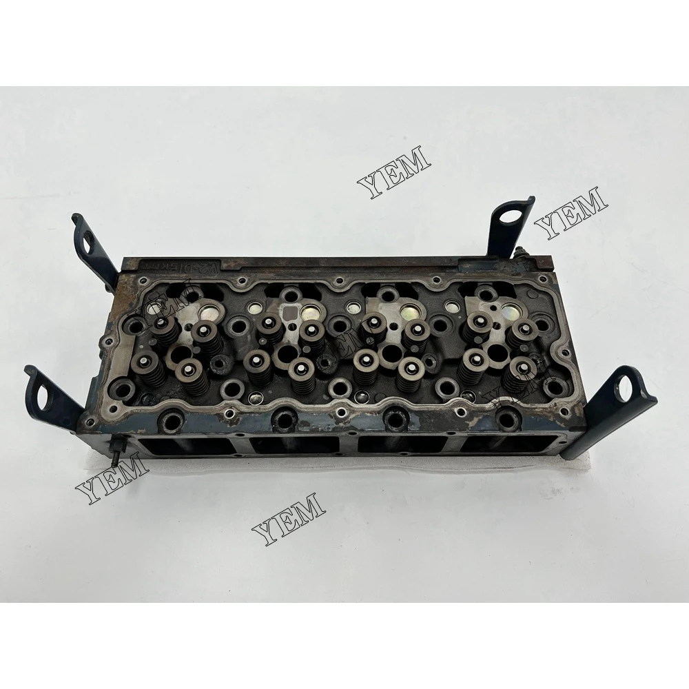 Hot Selling V2403 Cylinder Head Assy Fit for Kubota V2403 Engine. 4