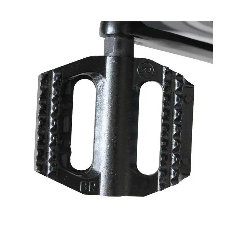 Leg Exercise Machine in Gym